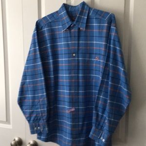 Button down collar casual shirt
